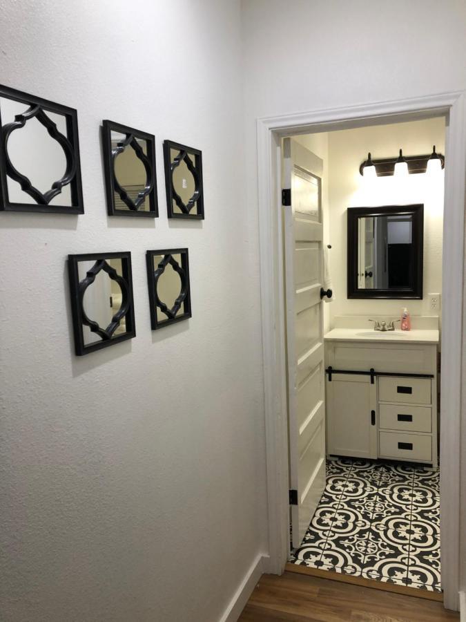 Downtown View Cozy 2Br1Ba Home Sleeps 8 San Antonio Exterior foto